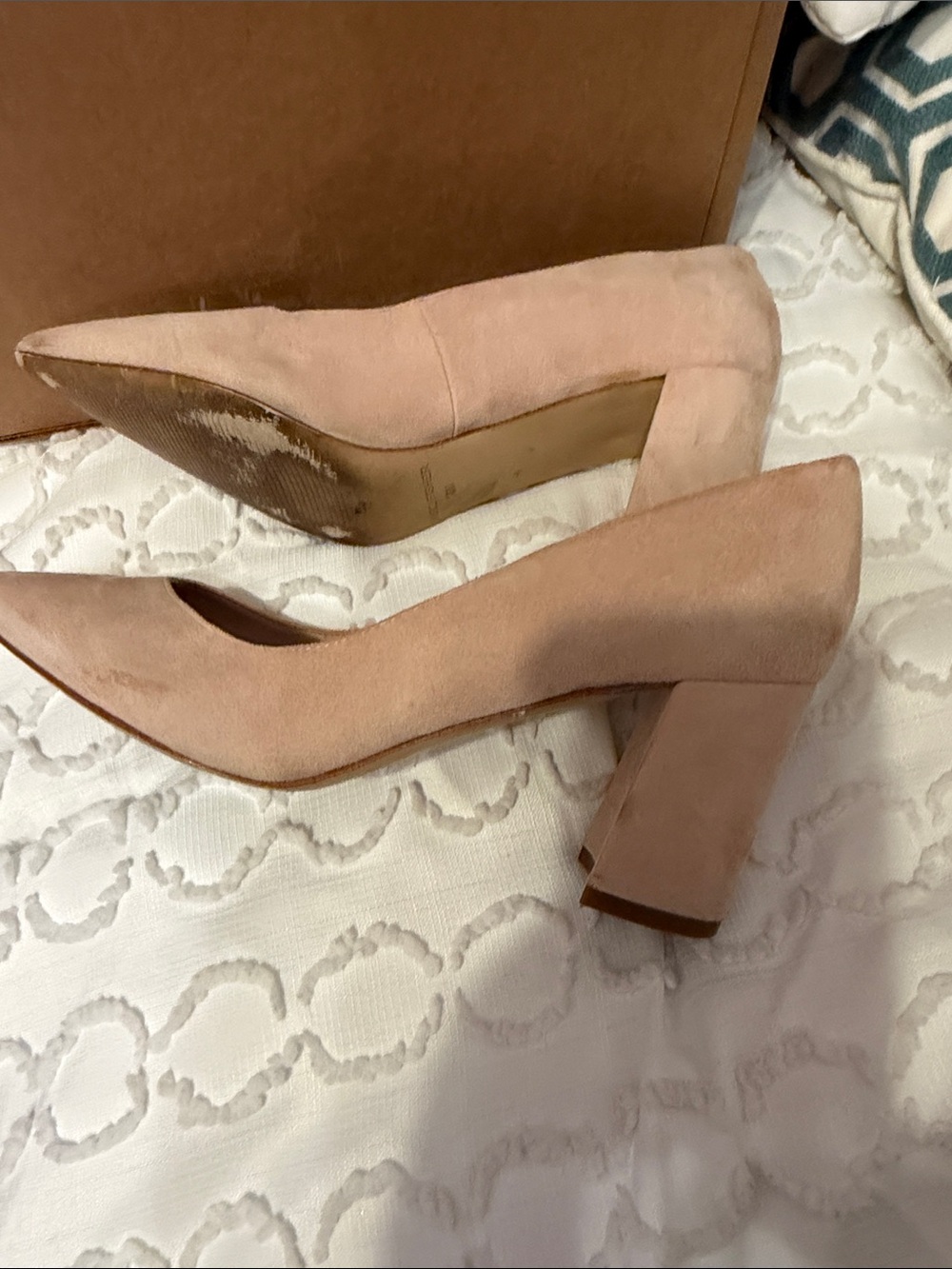 Marc Fisher Blush Suede Pointed Toe Pumps-size 8- price firm - Picture 4 of 7